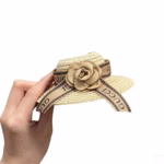 Pălărie Labubu Bej – Accesoriu cu floare și panglică Gucci
