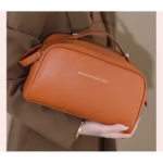 Geanta cosmetice pentru femei Flippy, material poliuretan, 25 x 14.5 x 14.5 cm, Impermeabila, Maro - imagine 4