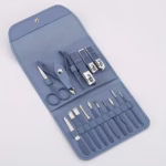 Set profesional 16 piese pentru manichiură, pedichiură și îngrijire facială, cu husă elegantă din piele ecologică, albastru - imagine 3
