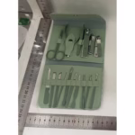 Set profesional 16 piese pentru manichiură, pedichiură și îngrijire facială, cu husă elegantă din piele ecologică, verde - imagine 8