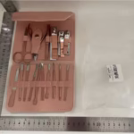 Set profesional 16 piese pentru manichiură, pedichiură și îngrijire facială, cu husă elegantă din piele ecologică, roz - imagine 7
